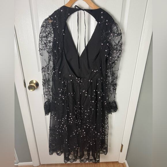 HELSI Ella Embroidered Long Sleeve Midi Dress L - Picture 8 of 10